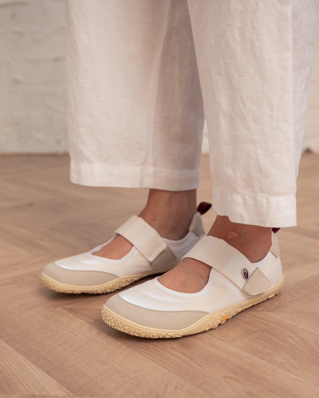 BLOOMÉ PERLADO · BAREFOOT VIBRAM® EDITION