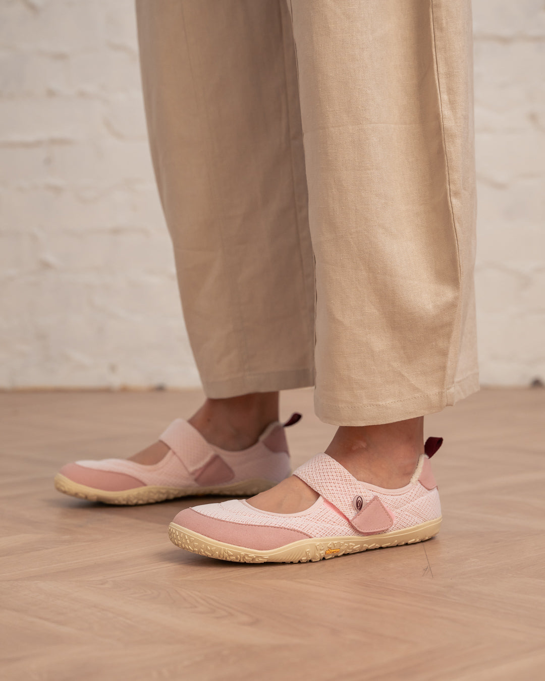 BLOOMÉ BRISA · BAREFOOT VIBRAM® EDITION
